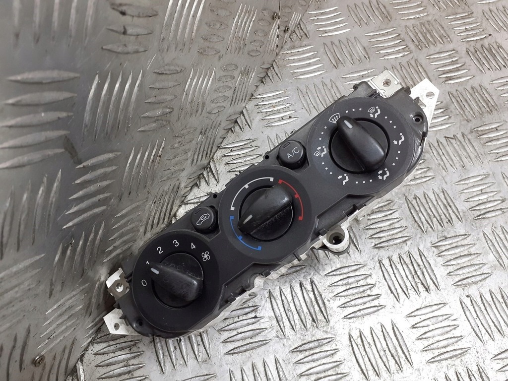 фото №1, Панель обдув ford focus mk2 7m5t-19980-aa