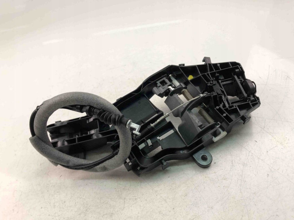 фото №1, Наружная ручка/кронштейн задних дверь vw golf sportsvan am1 510837812c