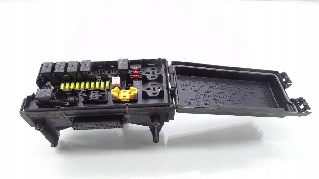 фото №1, Коробка запобіжників jeep commander 04692114ac