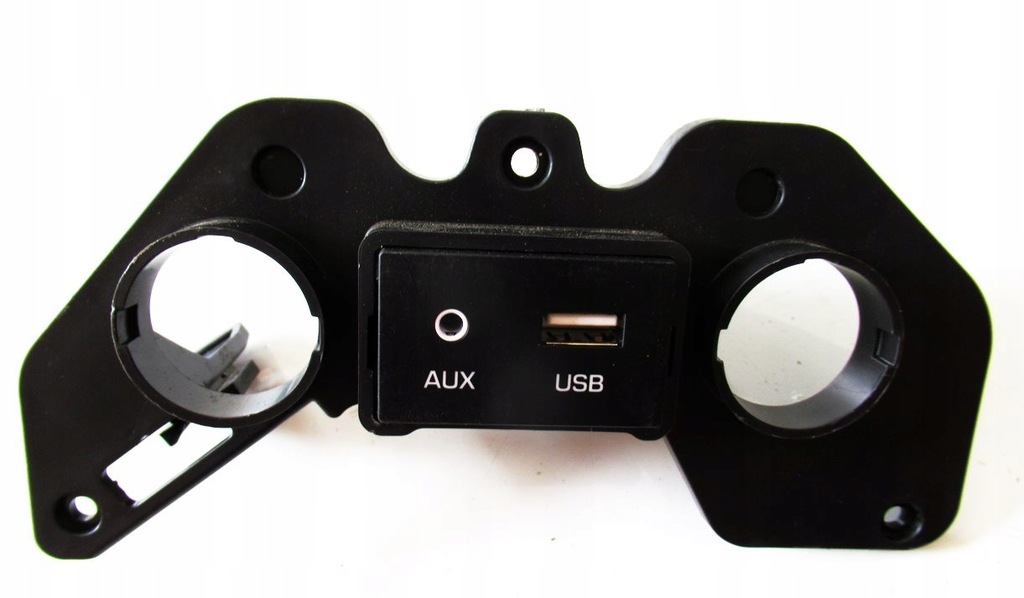 фото №1, Hyundai i30 n роз'єм usb