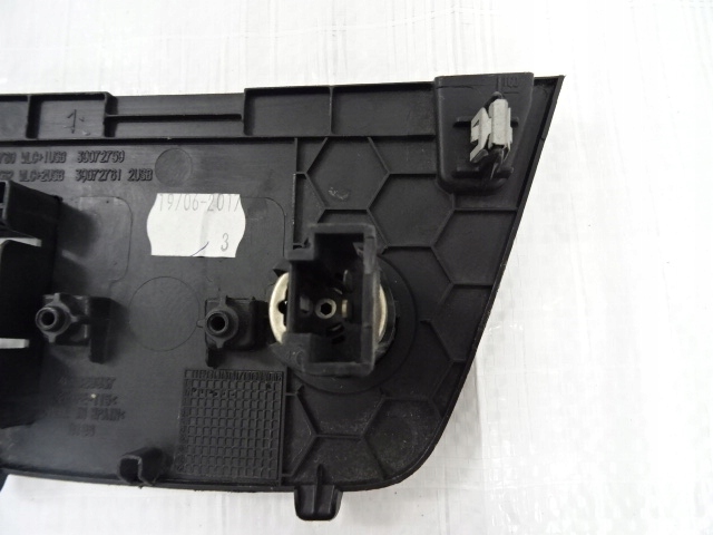 Opel crossland x разъём usb port 12v 39072760 в Украине