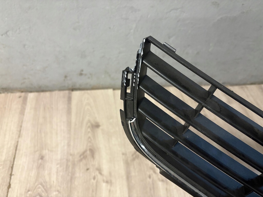 фото №8, Vw golf vi решётка бампера перед средняя 5k0853677