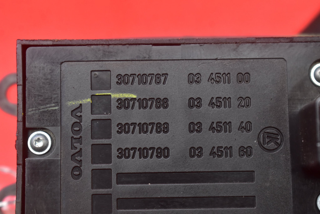 фото №8, Панель керування вікон eu 30710787 volvo v50 1 i 03-11