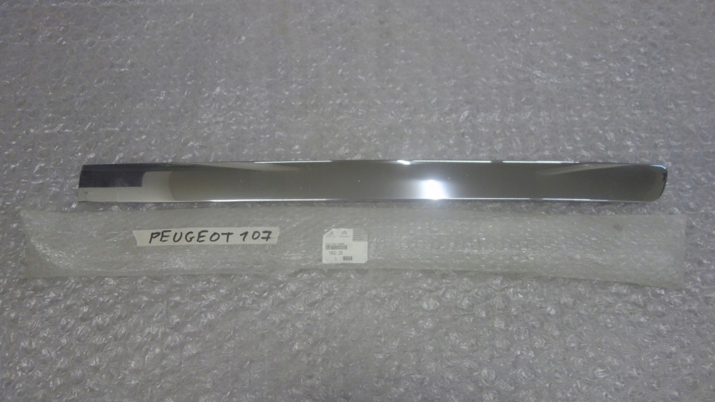 фото №1, Peugeot 107 2009-2012 молдинг хром бампера перед