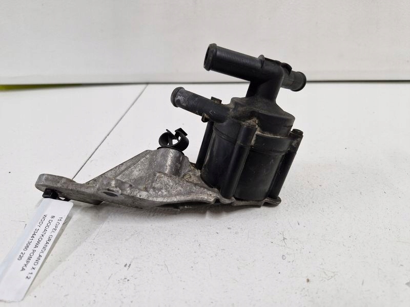 Купить Opel grandland x 1.2 b дополнительная помпа воды 334413060