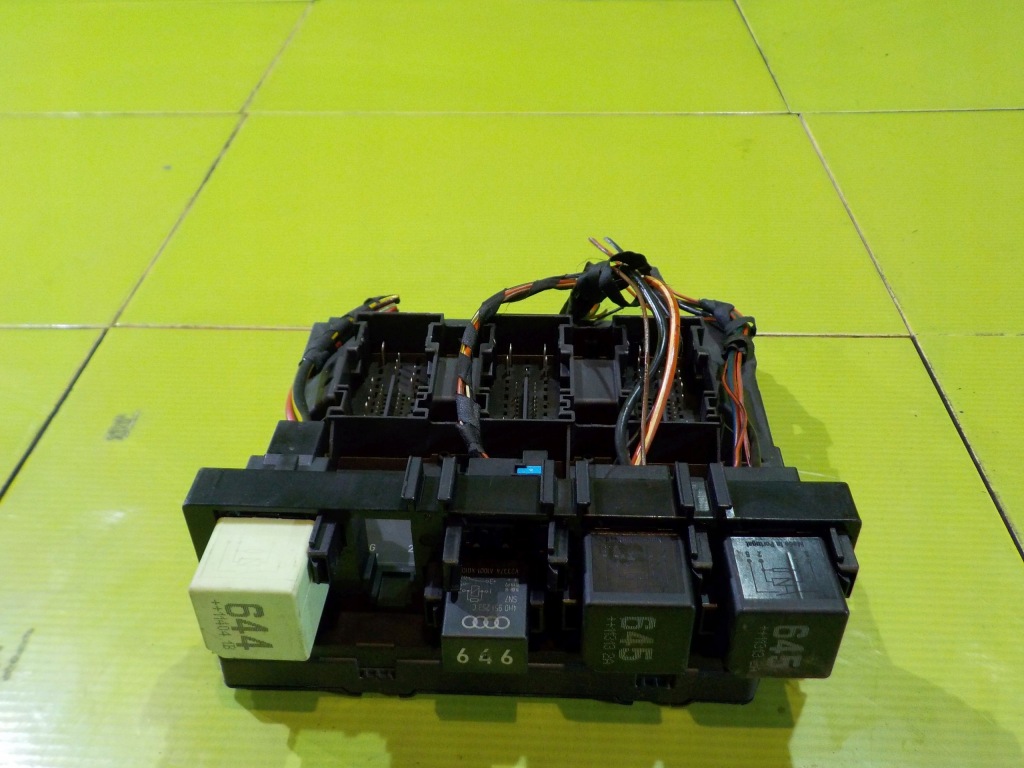 фото №1, Vw passat b7 2.0 tdi aut 12r блок керування блок управління бортовою мережею