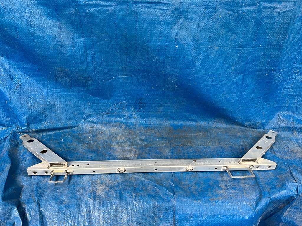 фото №1, Volvo xc60 ii 17- pas передній підсилювач