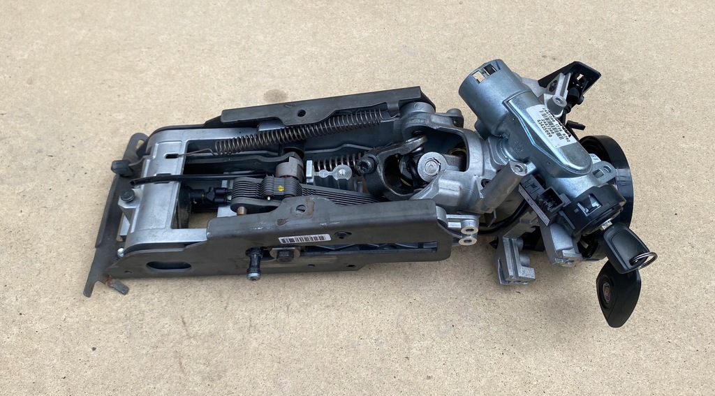 фото №1, Колонка рулевая ze замок зажигания scania r s ngt 1945573