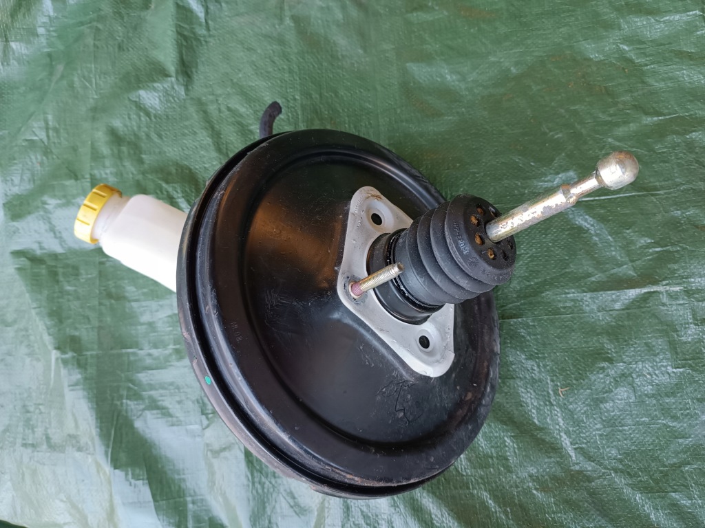 Купити 92066966 alfa romeo 147 1.6 підсилювач гальм гальмівні бак