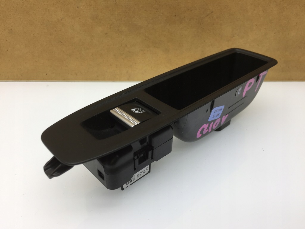 фото №1, Clio v 5 перемикач кнопка скло правий задня