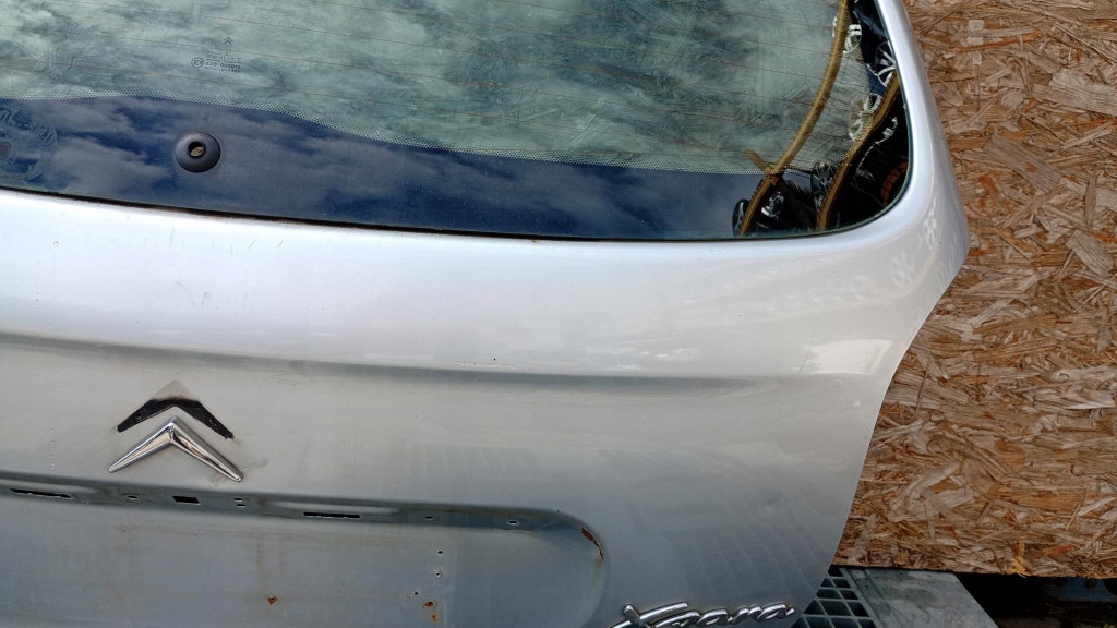 Задня кришка багажника багажника citroen xsara picasso ezrc 02r в Україні