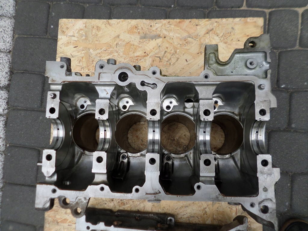 фото №13, Блок двигуна toyota avensis t27 d4d 1ad t25 блок двигуна