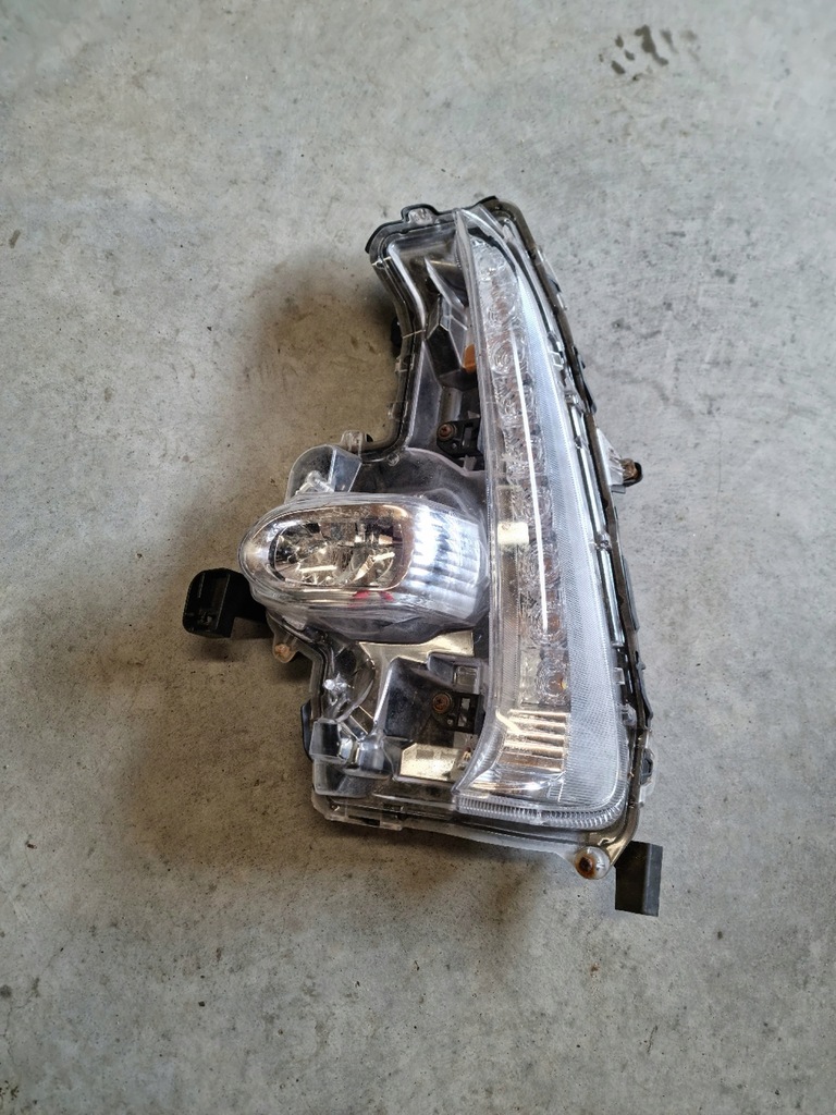 фото №1, Toyota prius prime протитуманна фара led лівий