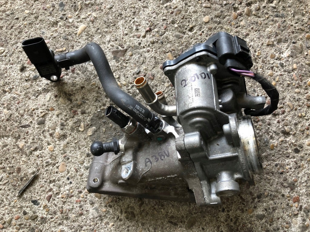 фото №6, Audi a3 8v 2.0 tdi дроссельная заслонка 04l128063n