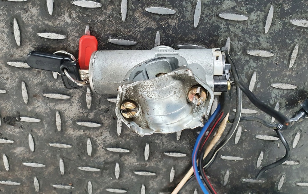 фото №2, Замок запалювання з ключ kia pride