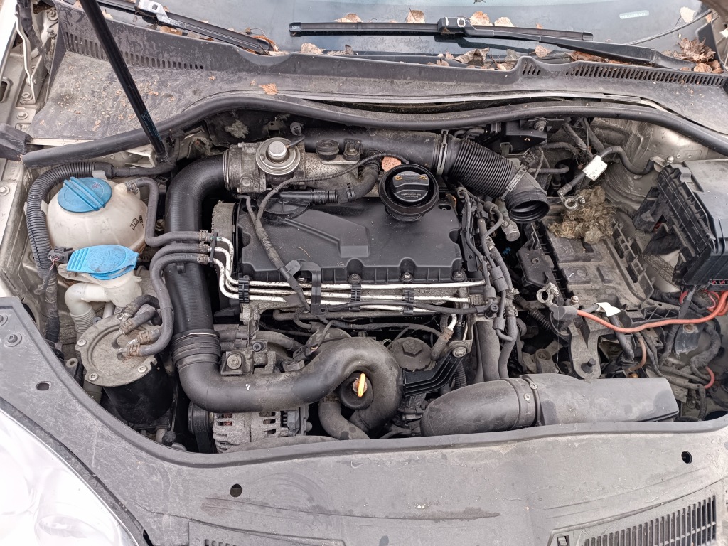 фото №16, Vw golf v 5 kombi потолок