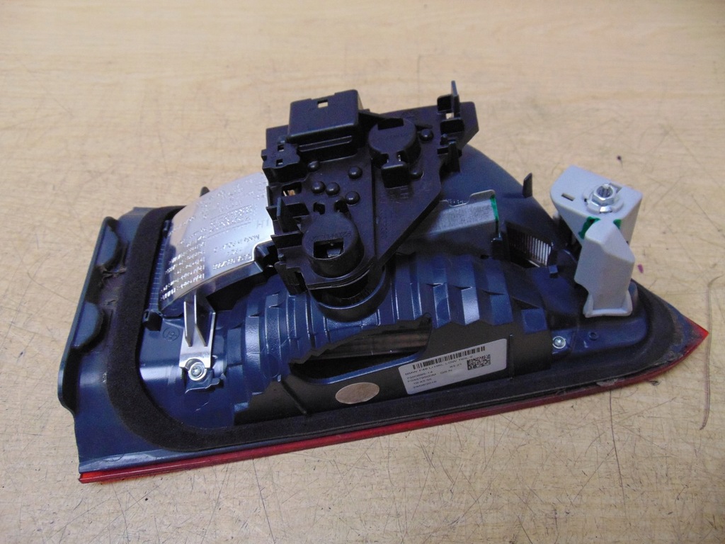 фото №12, Лампа левая задняя bmw x1 f84 europa