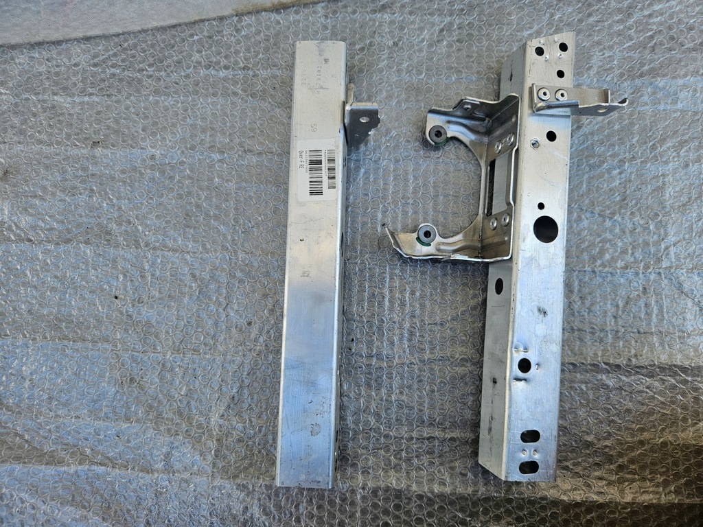 фото №1, Bmw i3 зона деформации правая