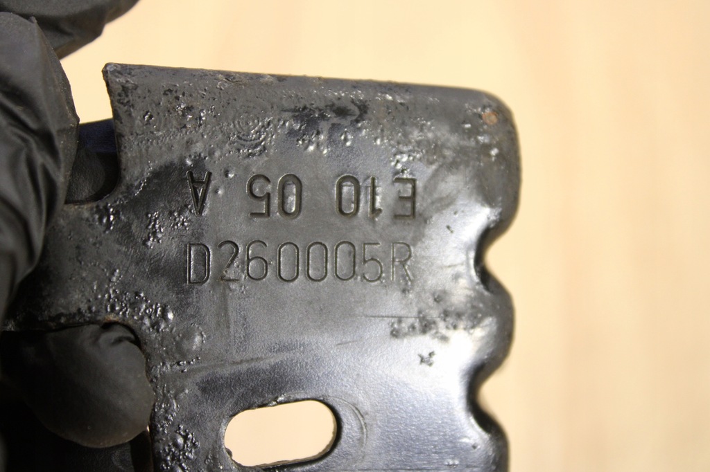 фото №3, Кронштейн ковзання правий перед renault laguna iii