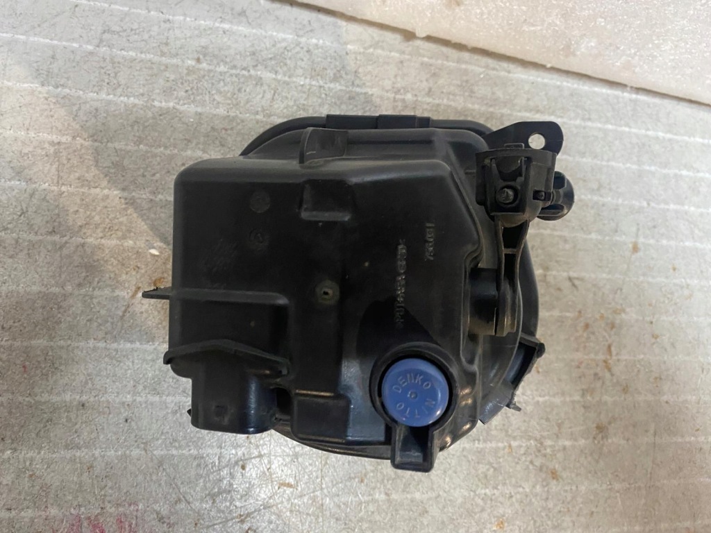 Протитуманна фара правий led bmw v f10 рестайлінг  7311293 Київ