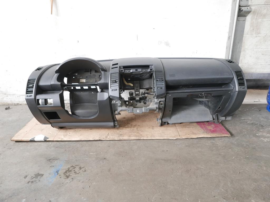 фото №6, Приборная панель приборная консоль приборная панель mazda 5 i cr 05-