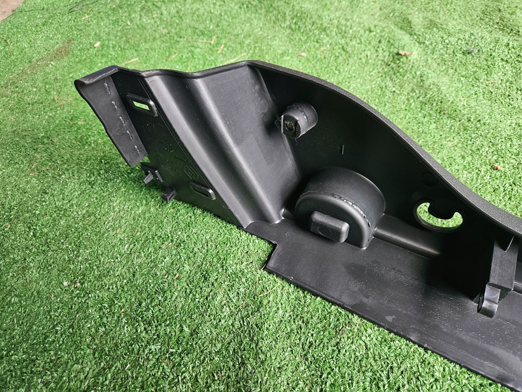 фото №7, Кронштейн шторка багажника праве renault grand scenic iii 09-