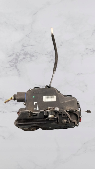 фото №1, Замок левый задняя skoda fabia 09r combi