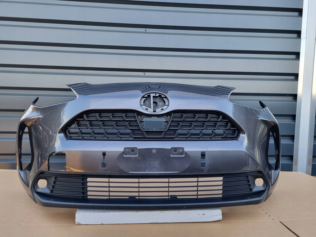 фото №1, Toyota yaris cross 2020- бампер перед оригинал g164