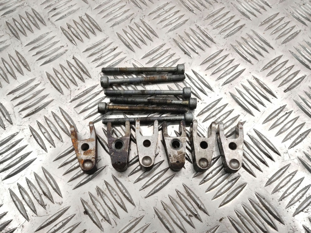 Купить 2006 jeep commander кронштейн форсунки