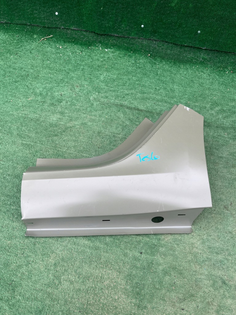 Купити Обшивка поріг задні задній ліве tesla 3