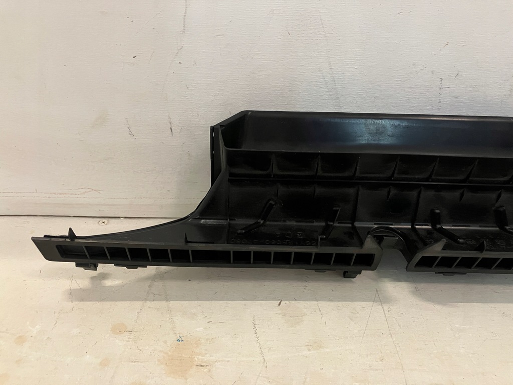 фото №4, Prius plus + труба воздуха канал воздуховод