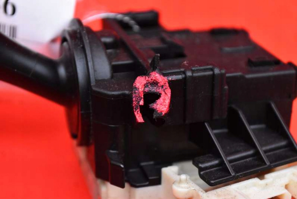 фото №8, Важіль перемикач поворотник 1736482 toyota yaris 1 i 99-03