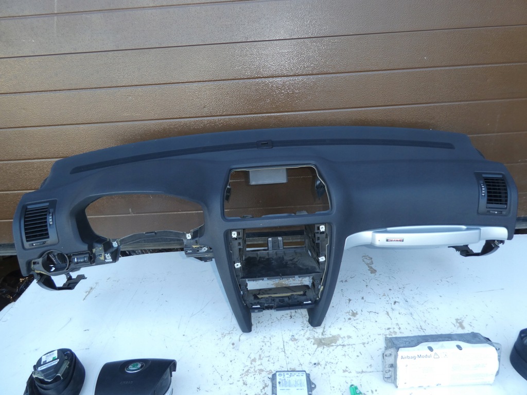 фото №5, Skoda octavia ii scout панель приладів панель приладів консоль подушка безпеки