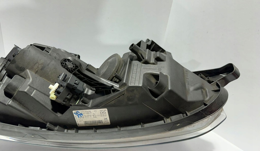 фото №16, Renault kadjar лампа правая левая перед передняя линза комплект