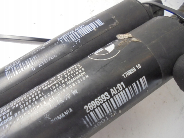 фото №5, Амортизатори кришки задня bmw x1 f48 2015-