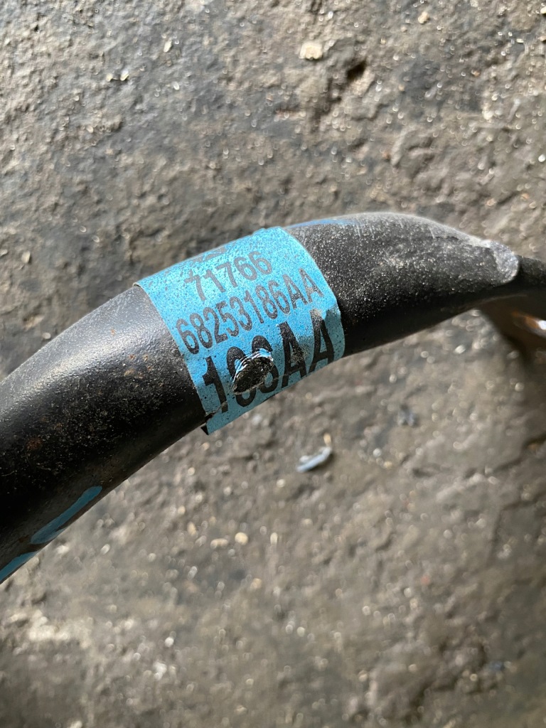 фото №2, Jeep grand cherokee wk2 lift 17- стабилизатор задняя