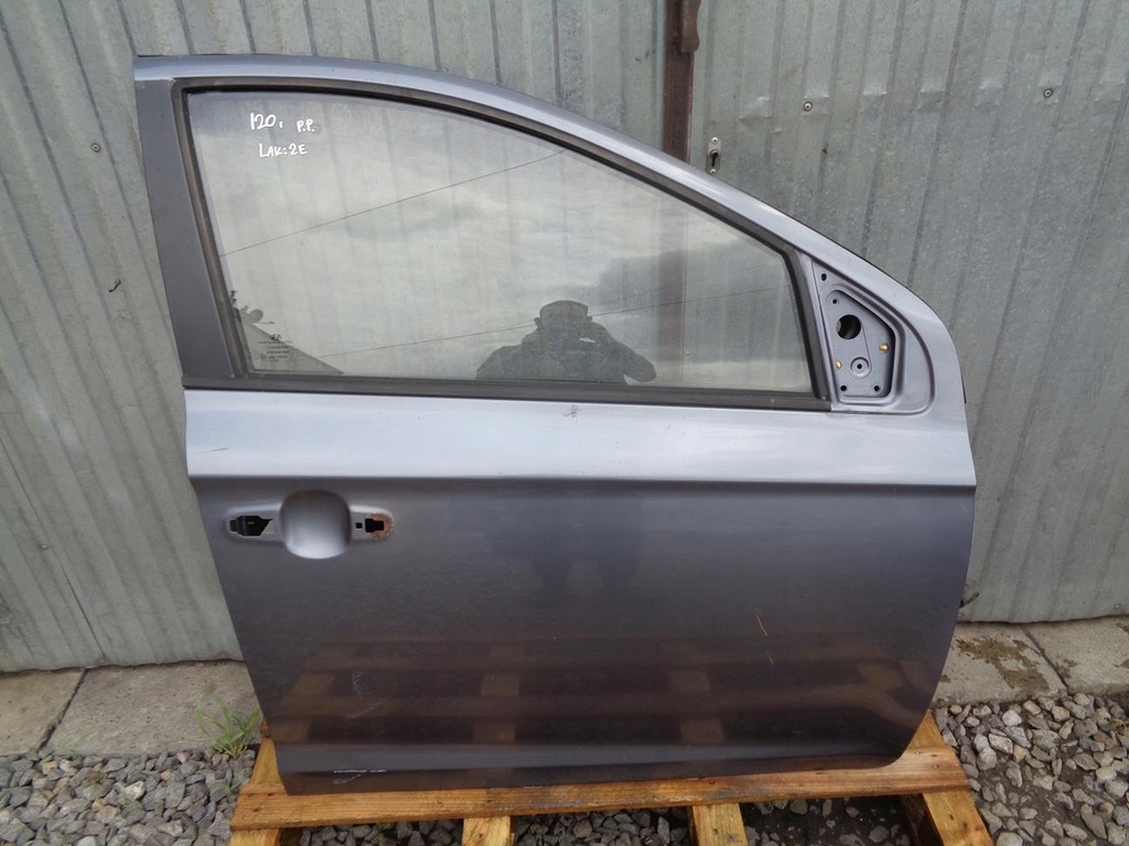 фото №1, Двері праве перед передні hyundai i20 i 5d 2008- лак: 2e