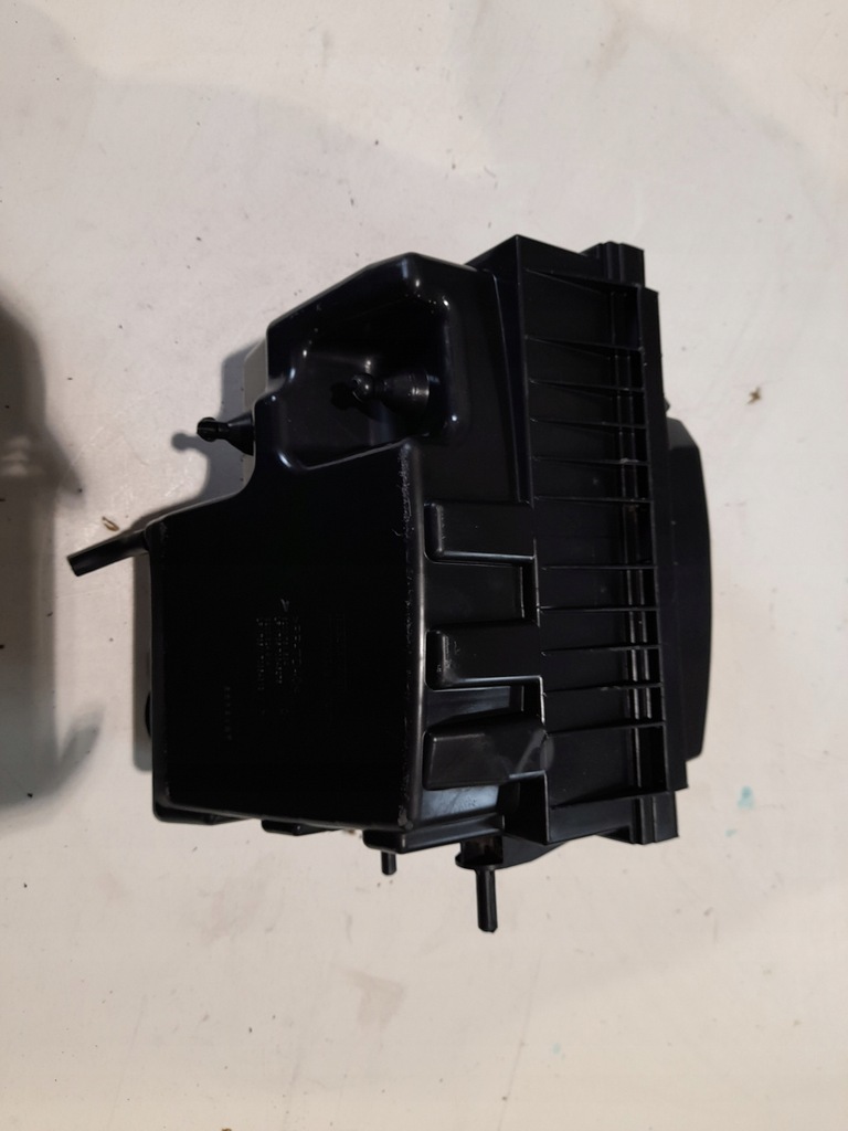 фото №5, Корпус фильтра воздуха master iii 8200751534