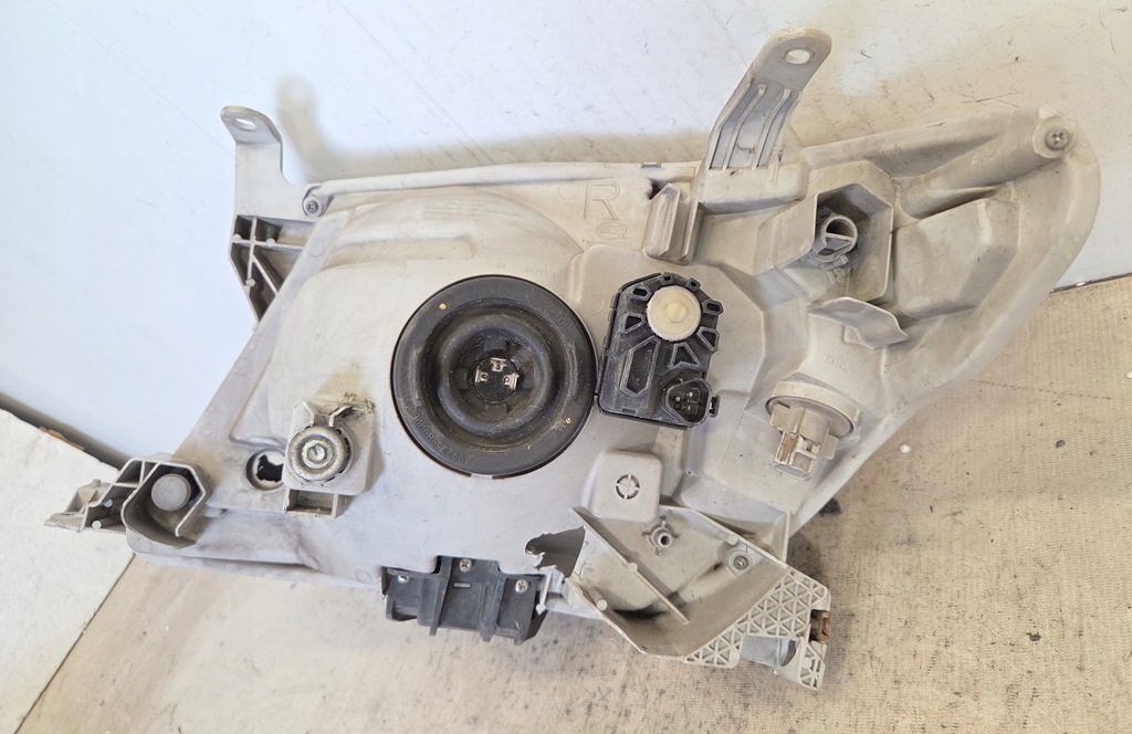 фото №11, Лампа перед правая toyota hilux 06- оригинал europa