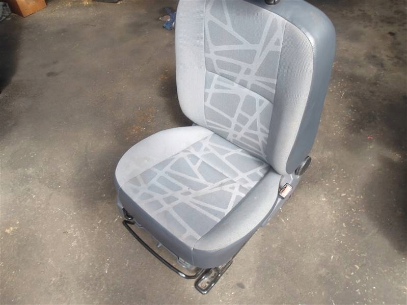 фото №12, Сиденье водителя пассажира ford transit connect mk1 lift