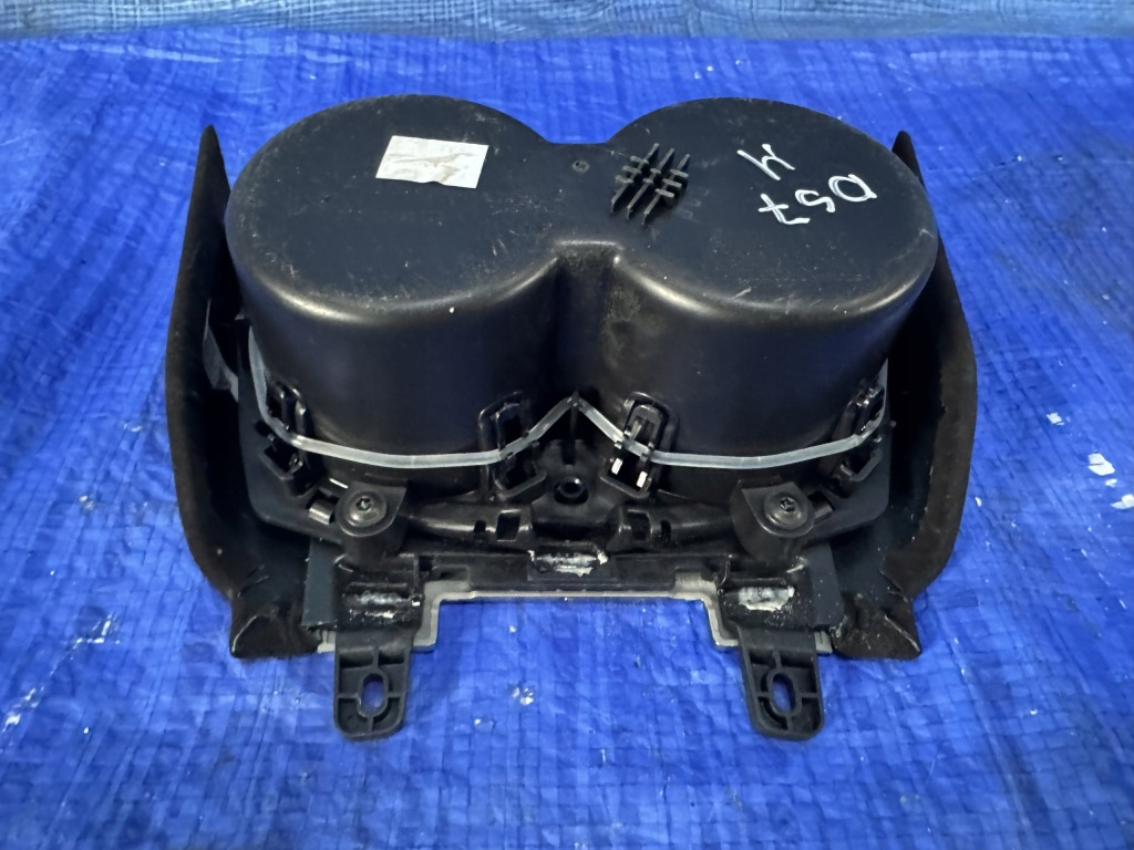 Держатель на кружки ds7 рестайлинг  9810059177 Оригинал