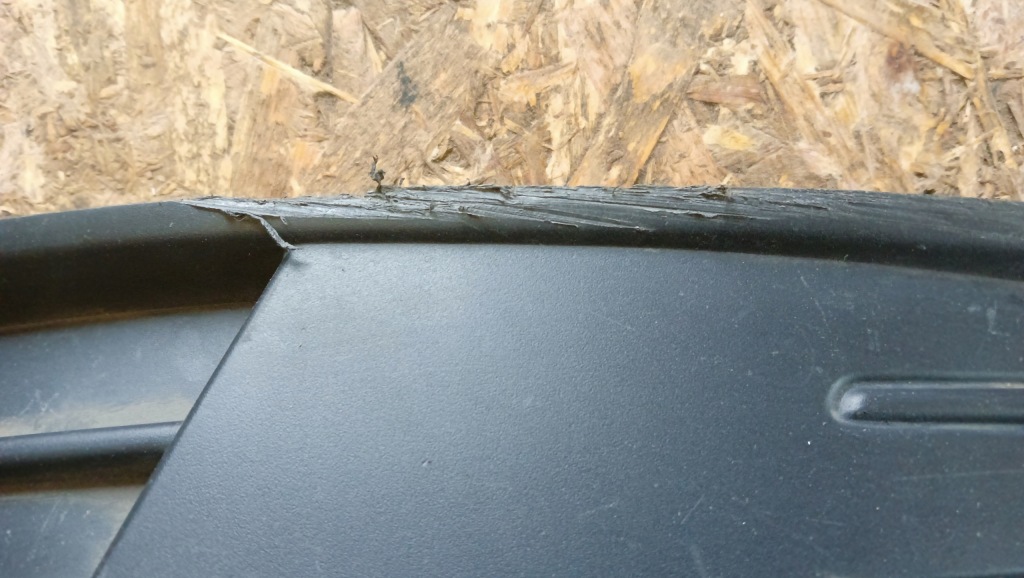 Решётка бампера передний skoda fabia 3 2015- Недорого