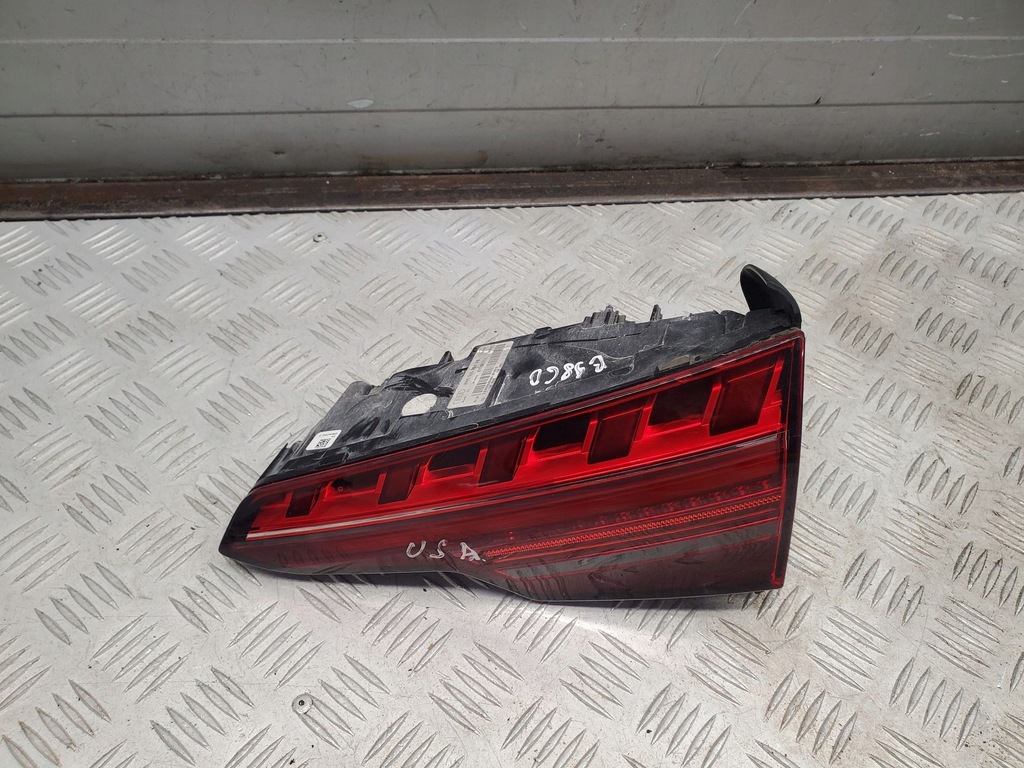 фото №8, Audi a4 s4 b9 8w 8w5945094ab задняя сторона правая лампы задние
