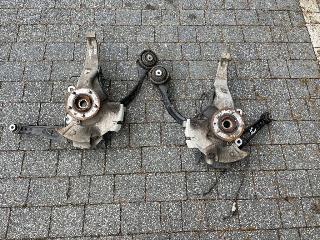 фото №1, Поворотний кулак ступиця перед range rover sport 20r.