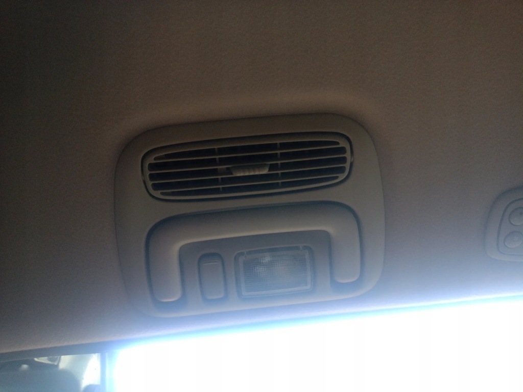 фото №1, Освещение решётка ручка левый задняя 2 ряд toyota sienna 06-10r