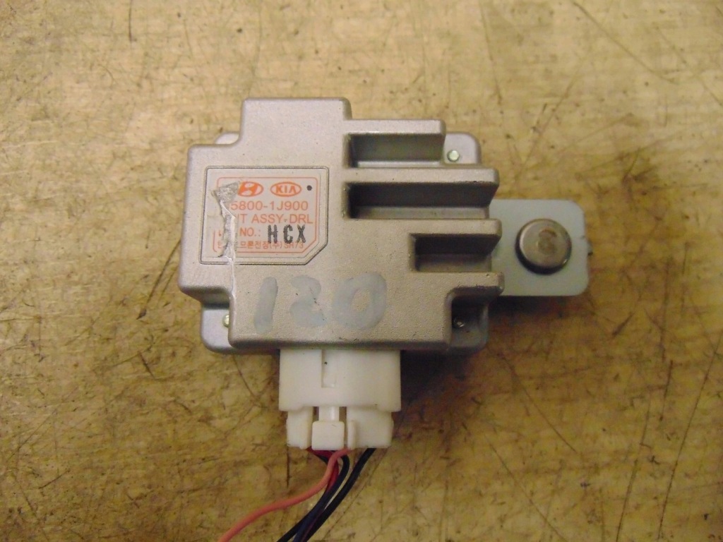 Купити Модуль світла hyundai i20 1 2008-14 95800-1j900