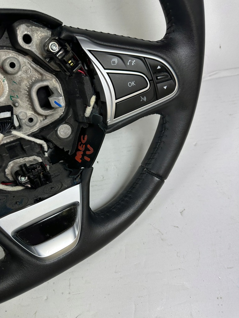 фото №6, Megane iv воздуховод кожаный мультифункция 484005825r