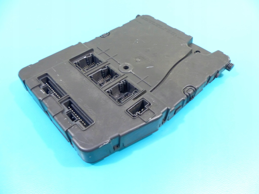 Купити Блок керування модуль uch renault scenic 2 8200306434