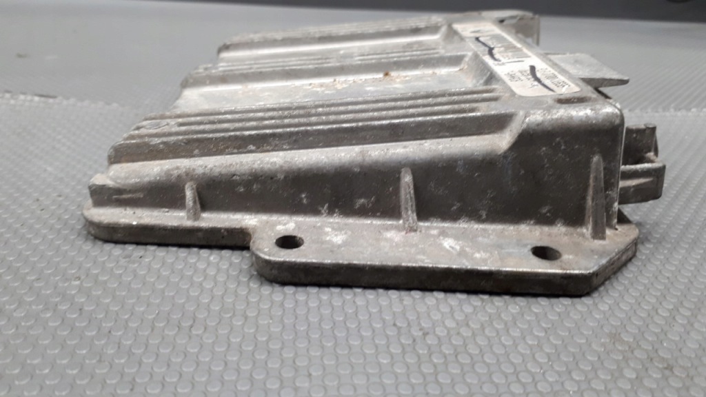 фото №4, 7700105560 бортовой компьютер двигателя renault twingo 1,2