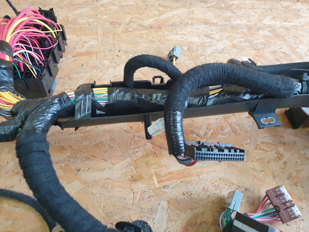 фото №9, Renault talisman електропроводка панелі initiale bose head up